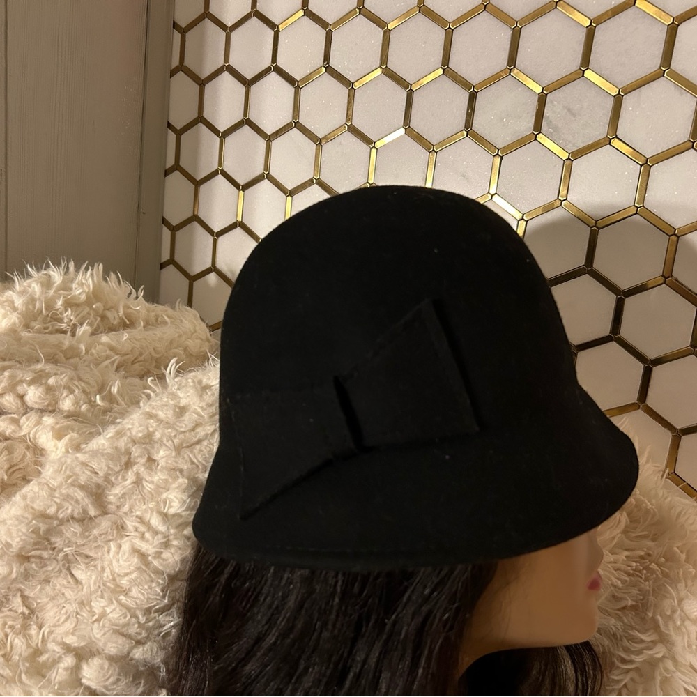 Classy Wool Hat - Picture 5 of 5